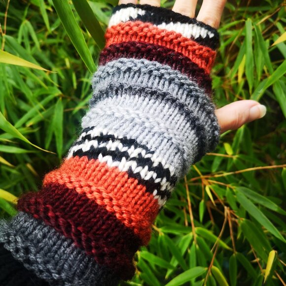 Multicolor Striped Knit Fingerless Gloves Mittens ArmWarmerHandmade in C… - Picture 2 of 10